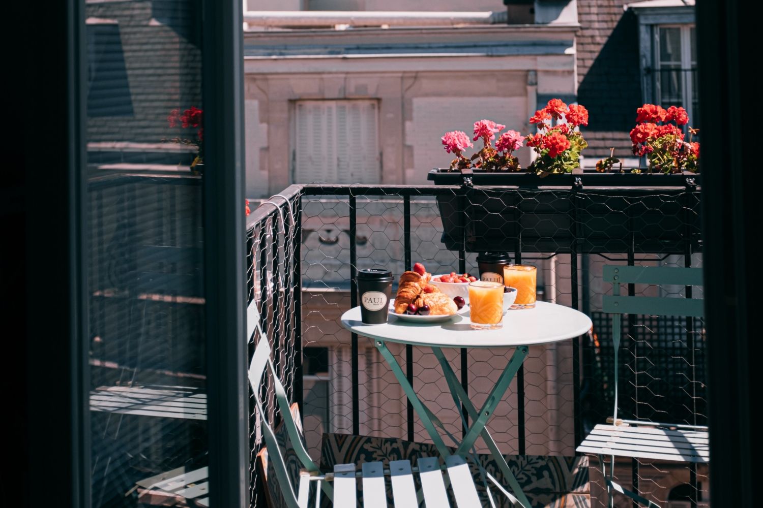 Un desayuno en una terraza / PEXELS Un desayuno en una terraza / PEXELS